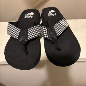 Women's Black and White Checkered Flats